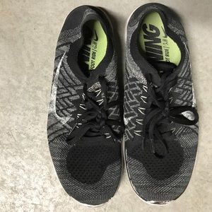 Used Flyknit Shoes